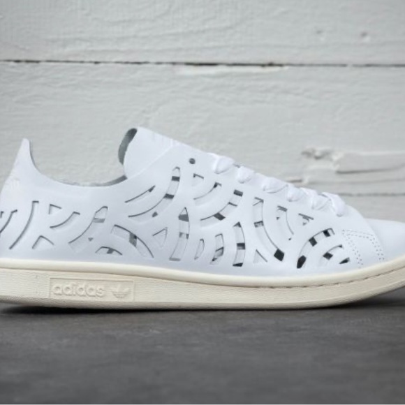 Adidas Stan Smith women’s white leather cut-out sneakers Size 7 - Picture 3 of 9